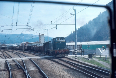 {short description of image}